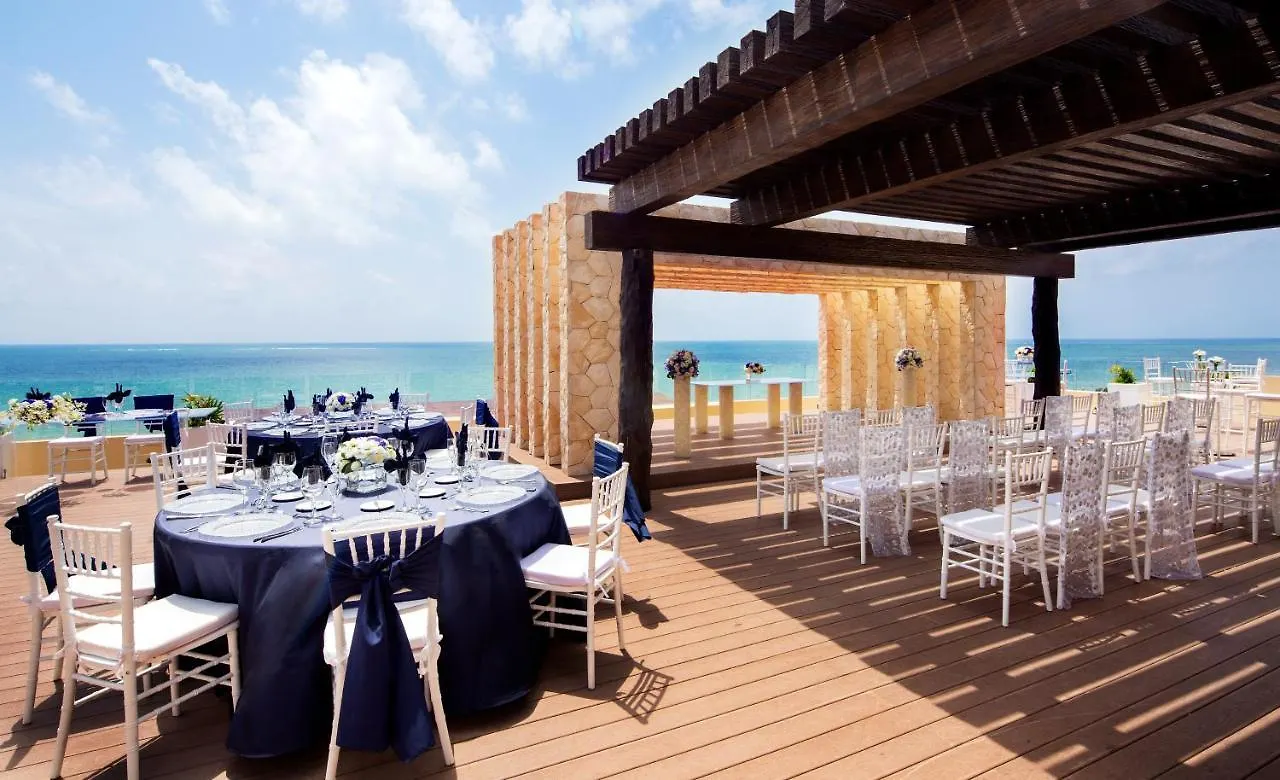 Royalton Riviera Cancun, An Autograph Collection All-Inclusive Resort & Casino (Adults Only) Puerto Morelos 5*,  México