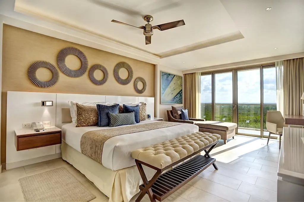 Royalton Riviera Cancun, An Autograph Collection All-Inclusive Resort & Casino (Adults Only) Puerto Morelos 5*,  Mexique
